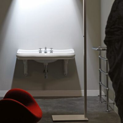 Retro 100cm Console Basin on Ceramic Brackets - Image 5