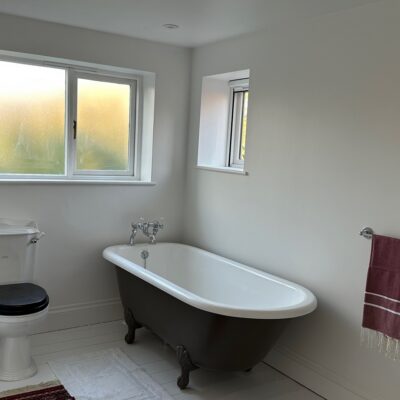 Victoria + Albert Hampshire Bath Customer Image