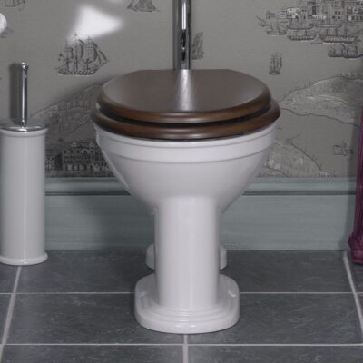 St. James Hampton High Level Toilet - Image 2