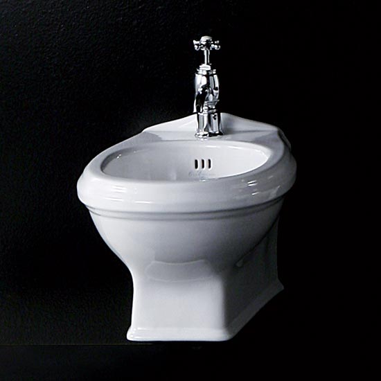 Old England Suffolk Wall Hung Bidet Old Fashioned Bathrooms