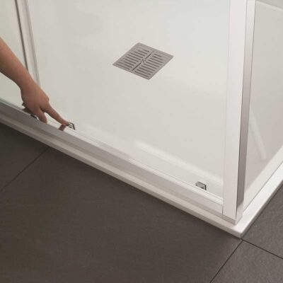 crosswater-clear-6-singe-sliding-door-and=-optional-side-panel