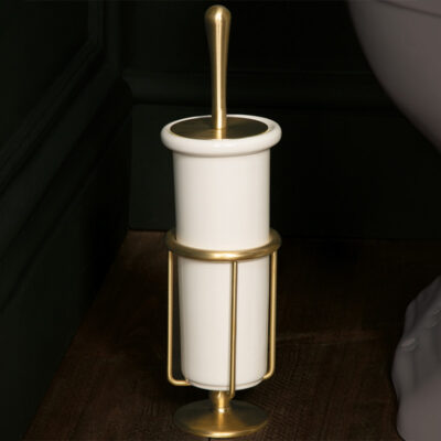 elegant-freestanding-brush-holder