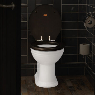 classic-venerable-back-to-wall-pan