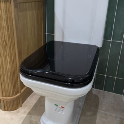 Waldorf Toilet Seat - Black