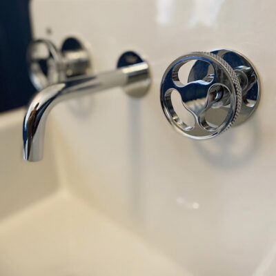 Thomas Crapper Horton 3 Tap Hole Cloakroom Basin Set - Image 5