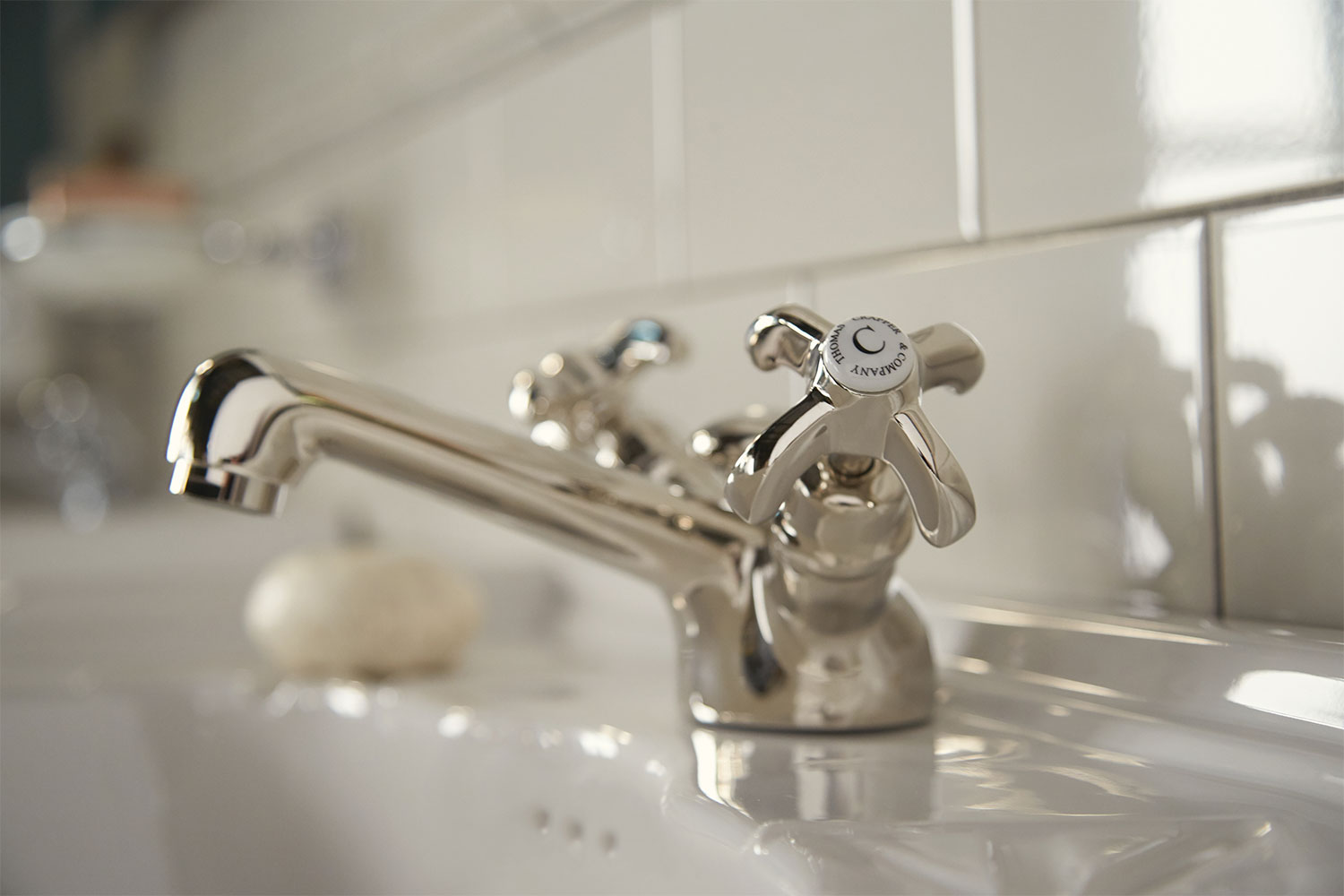 Thomas-crapper-monobloc-basin-mixer