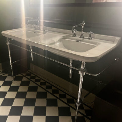 Waldorf-Double-Basin-Fitted-in-Hotel